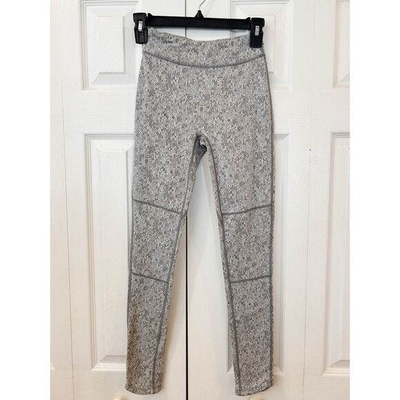 Gymshark Fleur Textured Sports Bra & Leggings Set Size XSmall - Picture 8 of 15